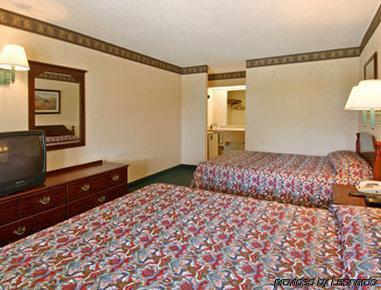 Super 8 By Wyndham Brunswick South I-95 Μοτέλ Δωμάτιο φωτογραφία