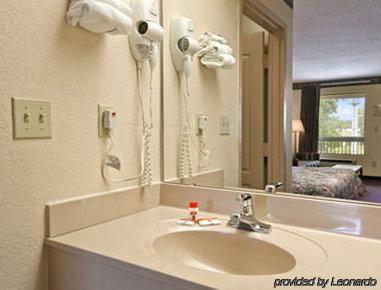Super 8 By Wyndham Brunswick South I-95 Μοτέλ Δωμάτιο φωτογραφία